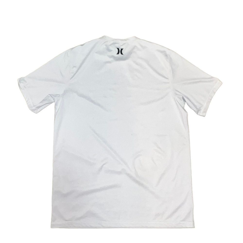 Hurley T-Shirt With SPF Protection Size Medium - Picture 2 of 4